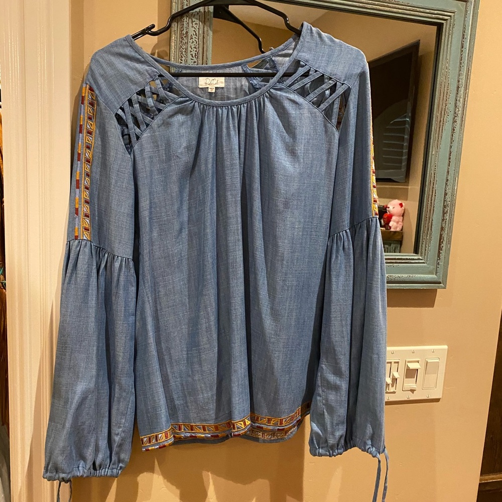 Long sleeve shirt